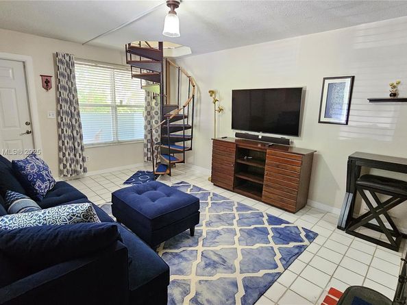 3025 Mary St 12, Miami FL 33133