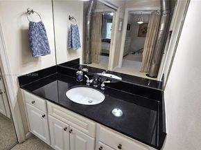 3025 Mary St 12, Miami FL 33133