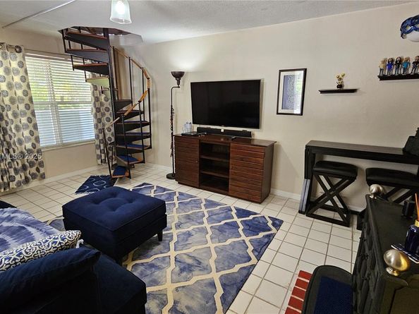 3025 Mary St 12, Miami FL 33133