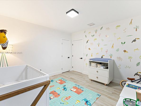 228 SW 25th Rd, Miami FL 33129