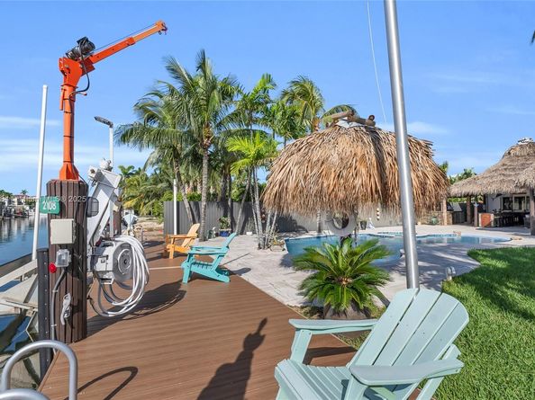 2108 NE 124th St, North Miami FL 33181