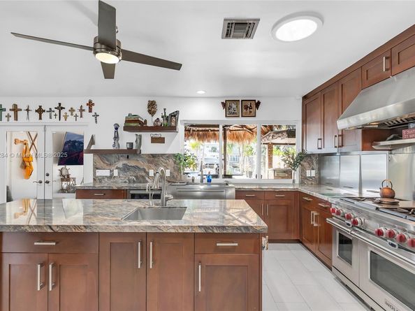 2108 NE 124th St, North Miami FL 33181