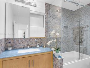 2108 NE 124th St, North Miami FL 33181