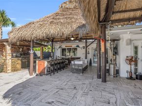 2108 NE 124th St, North Miami FL 33181