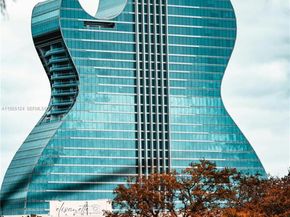 2145 Pierce St 326, Hollywood FL 33020