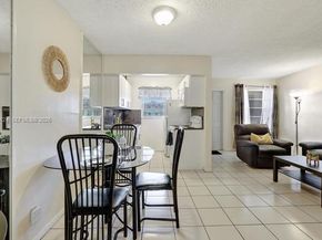 2145 Pierce St 326, Hollywood FL 33020