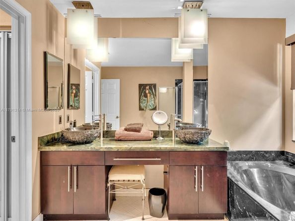 457 Cambridge Dr, Weston FL 33326