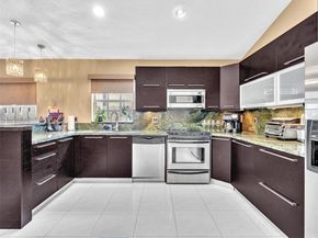457 Cambridge Dr, Weston FL 33326