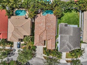 457 Cambridge Dr, Weston FL 33326