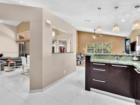 457 Cambridge Dr, Weston FL 33326