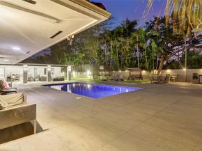 2126 NE 187th St, North Miami Beach FL 33179