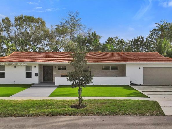 2126 NE 187th St, North Miami Beach FL 33179