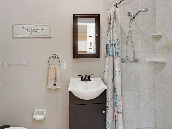 14723 SW 142nd St, Miami FL 33196