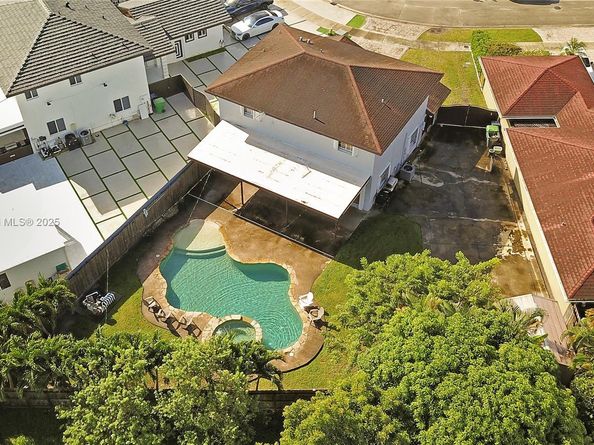 14723 SW 142nd St, Miami FL 33196