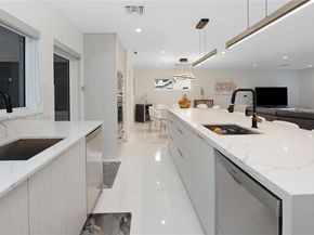 1220 Azalea Cres, Hollywood FL 33019