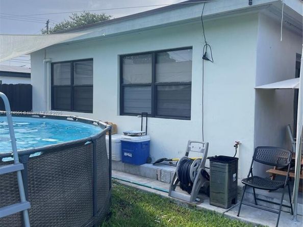 532 NW 15th St, Homestead FL 33030