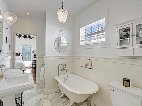 5252 La Gorce Dr, Miami Beach FL 33140