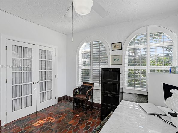 5252 La Gorce Dr, Miami Beach FL 33140