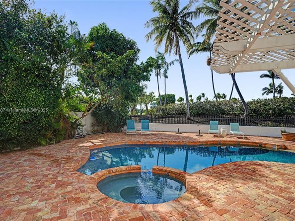 5252 La Gorce Dr, Miami Beach FL 33140