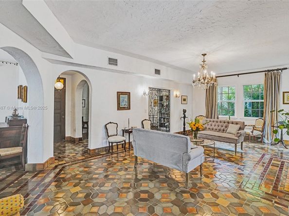 5252 La Gorce Dr, Miami Beach FL 33140