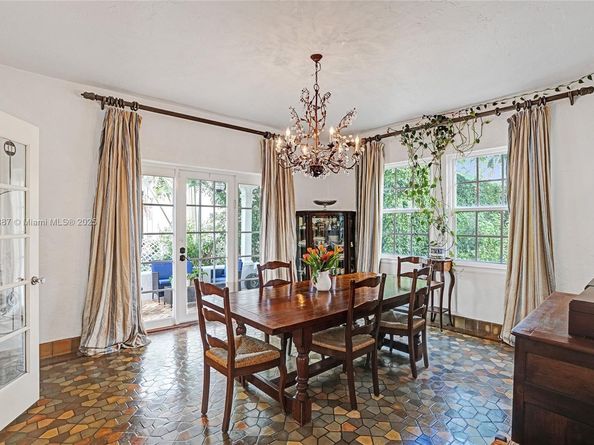 5252 La Gorce Dr, Miami Beach FL 33140