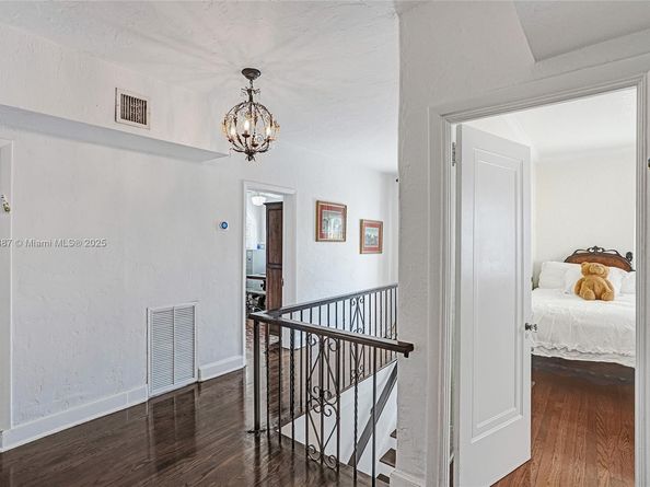 5252 La Gorce Dr, Miami Beach FL 33140