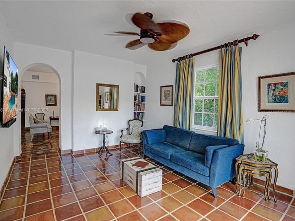 5252 La Gorce Dr, Miami Beach FL 33140