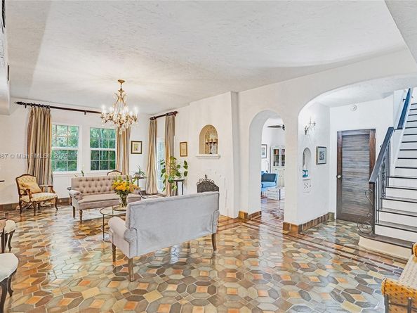 5252 La Gorce Dr, Miami Beach FL 33140