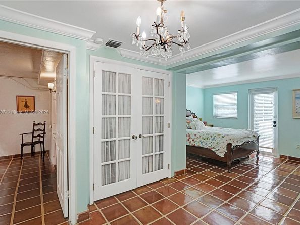 5252 La Gorce Dr, Miami Beach FL 33140