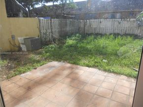 22 SW 14th Ter, Homestead FL 33030