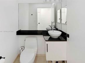 31 SE 5th St 3916, Miami FL 33131