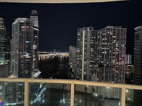 31 SE 5th St 3916, Miami FL 33131