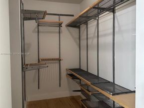 31 SE 5th St 3916, Miami FL 33131