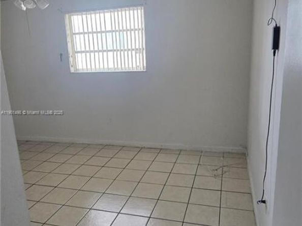 1648 NW 28th Ave, Miami FL 33125