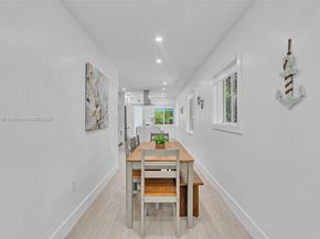 1960 Riverside Dr, Fort Lauderdale FL 33312