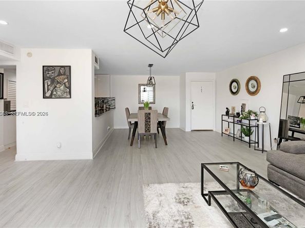 14203 SW 66th St 503, Miami FL 33183