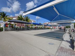 524 Tilford X 524, Deerfield Beach FL 33442