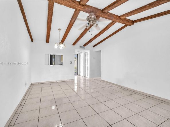 12104 SW 110th St Cir S, Miami FL 33186