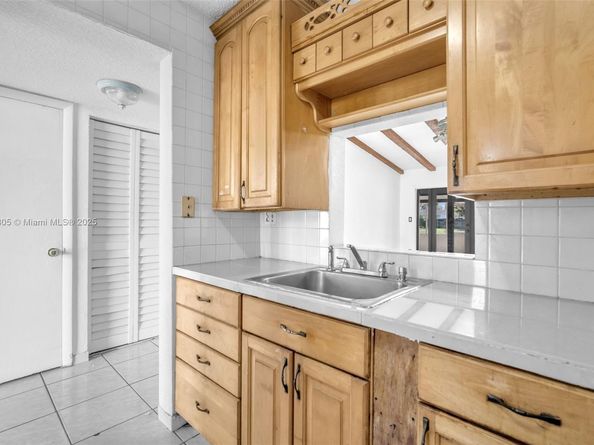 12104 SW 110th St Cir S, Miami FL 33186