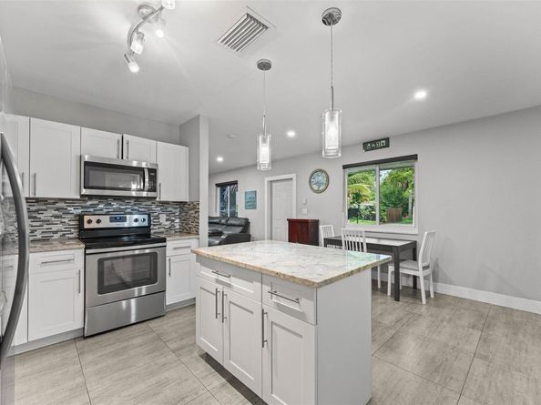 1633 SW 30th Avenue, Fort Lauderdale FL 33312