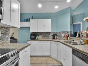 1419 Avon Ln 216, North Lauderdale FL 33068