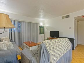 11297 SW 88th St 117M, Miami FL 33176