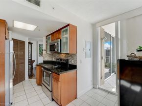 701 Brickell Key Blvd 1510, Miami FL 33131
