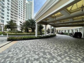701 Brickell Key Blvd 1510, Miami FL 33131