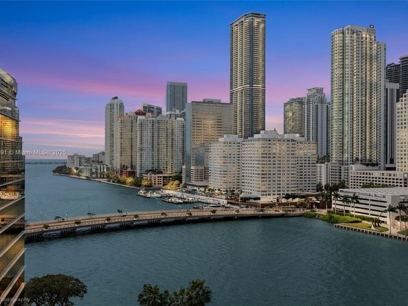 701 Brickell Key Blvd 1510, Miami FL 33131