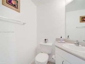 701 Brickell Key Blvd 1510, Miami FL 33131
