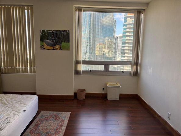 1541 Brickell Ave C2705, Miami FL 33129