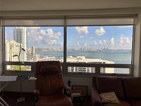 1541 Brickell Ave C2705, Miami FL 33129