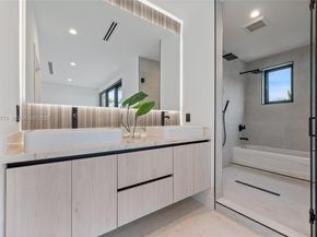 2939 SW 21st ST, Miami FL 33145