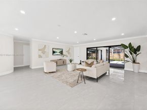220 SW 75th Ter, Plantation FL 33317
